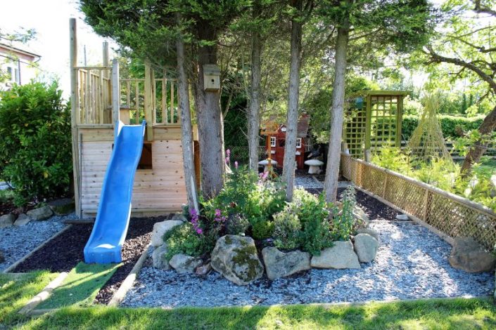 garden landscaping in leeds